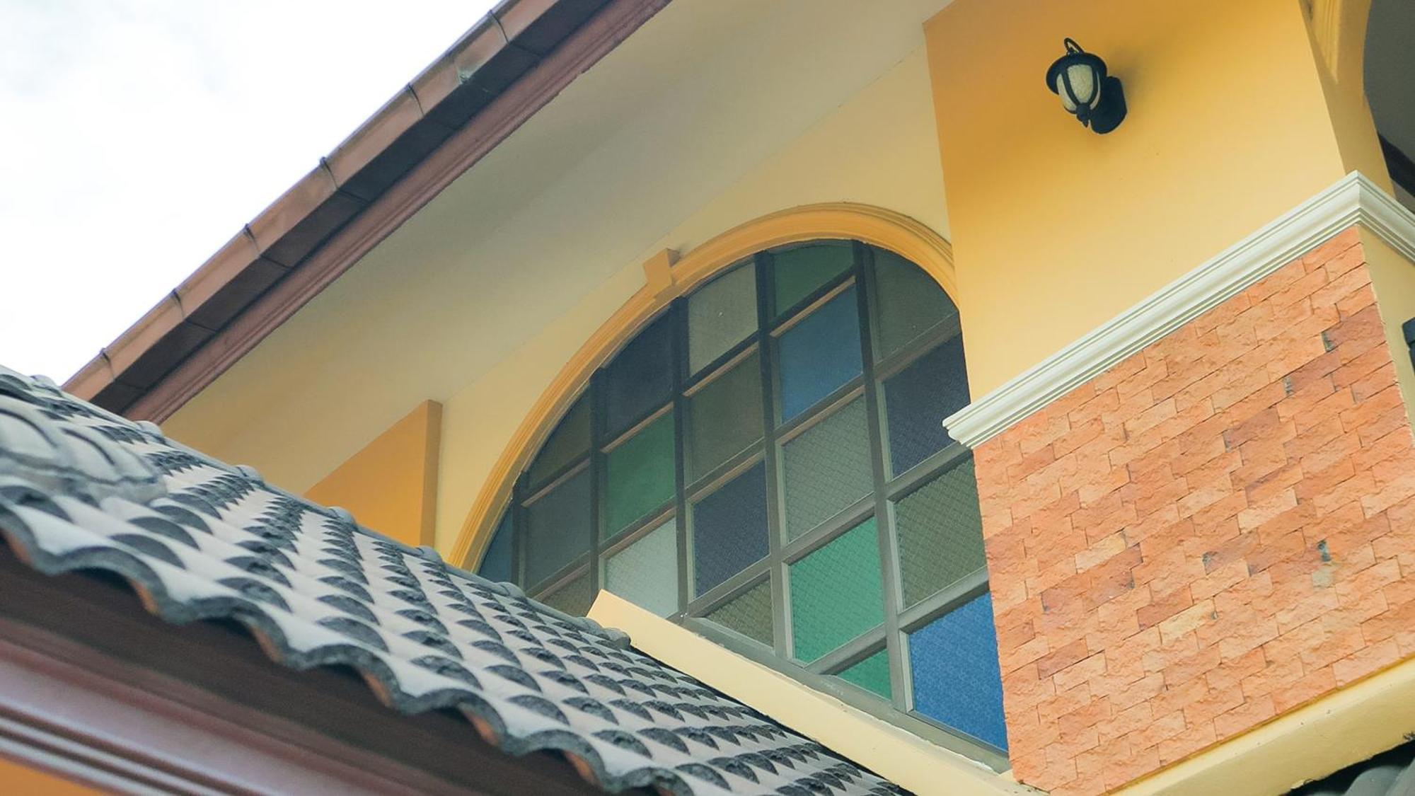 Siam Avari Hotel, Chiang Rai Exterior foto